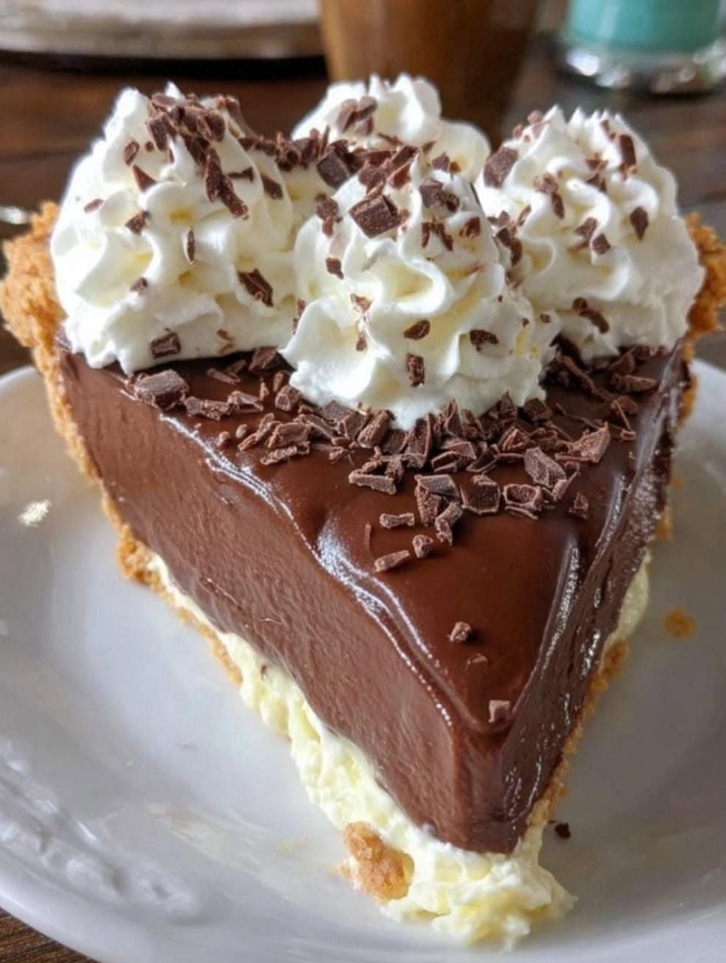 Best Chocolate Cream Pie – Rich & Velvety Recipe