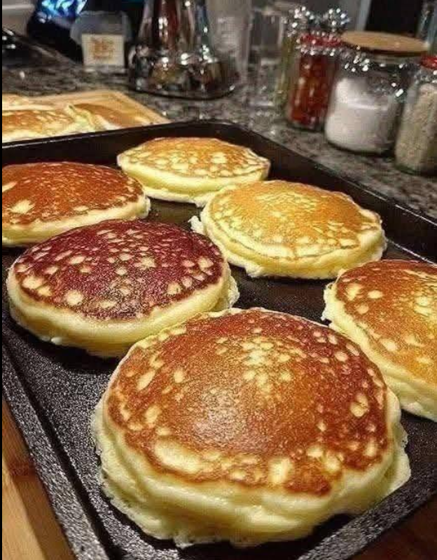 Classic Fluffy Buttermilk Pancakes