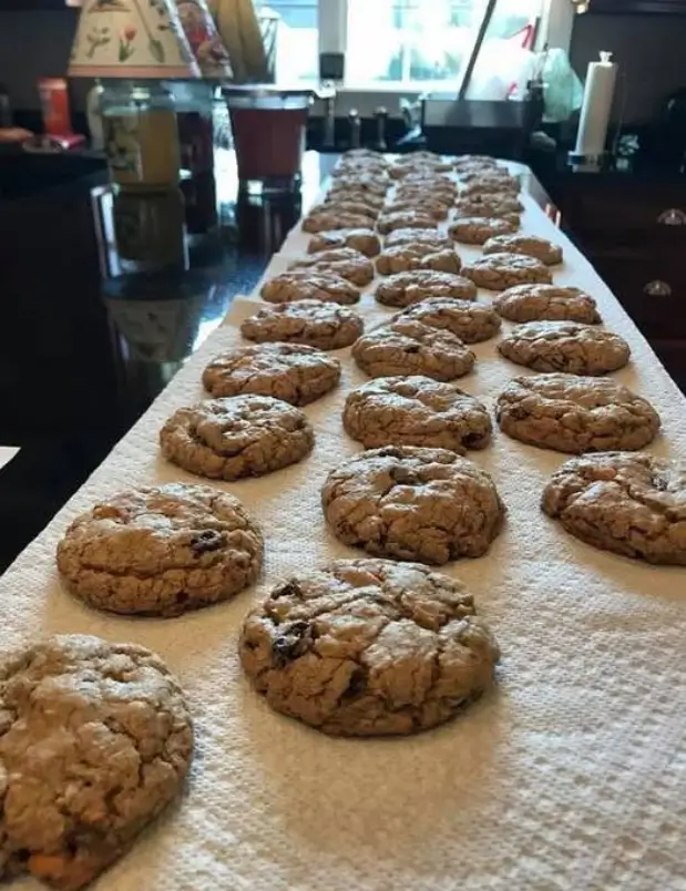 Classic Chewy Oatmeal Raisin Cookies