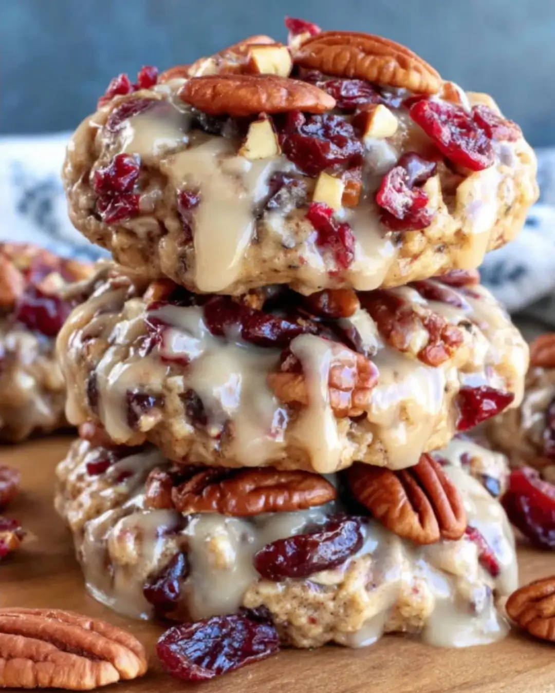 No-Bake Cranberry Pecan Praline Cookies